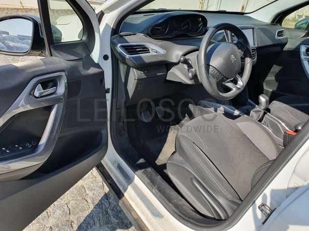 Peugeot 2008 · Ano 2017