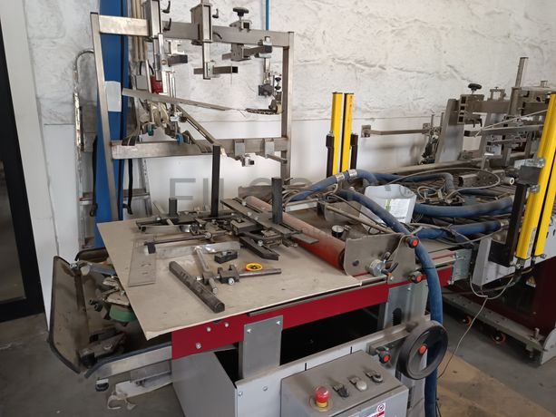 Máquina de Fechar Caixas