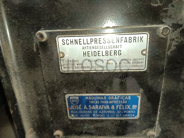 Máquina de Corte e Vinco