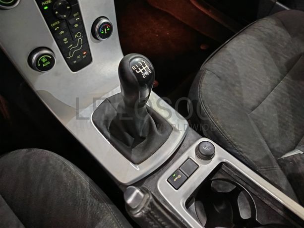 Volvo C30 · Ano 2013