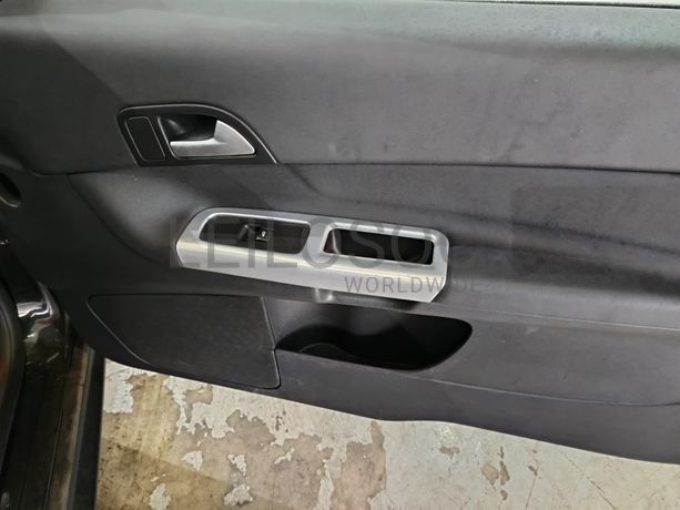 Volvo C30 · Ano 2013