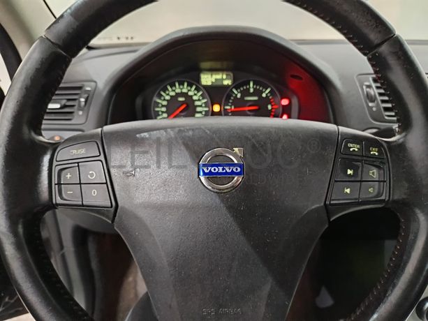 Volvo C30 · Ano 2013