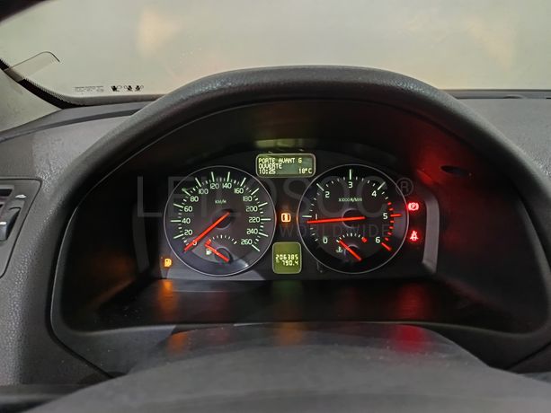 Volvo C30 · Ano 2013