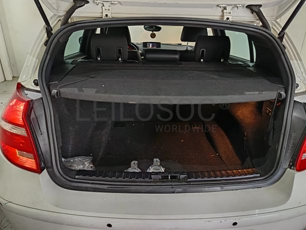 BMW 118D · Ano 2011