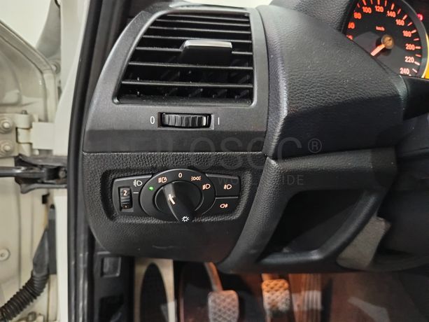 BMW 118D · Ano 2011