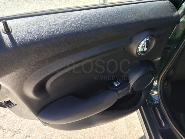 Mini Cooper One D · Ano 2017