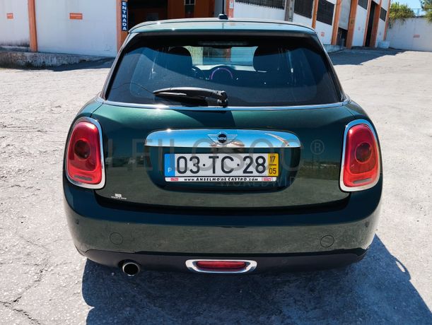 Mini Cooper One D · Ano 2017