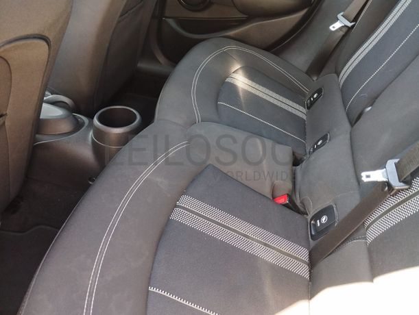 Mini Cooper One D · Ano 2017