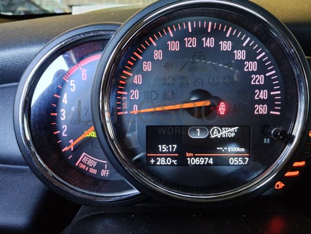 Mini Cooper One D · Ano 2017