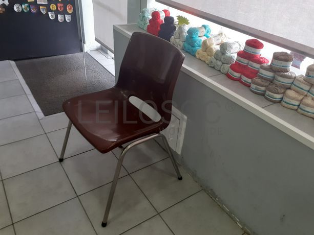 Mobiliário de Escritório e Expositores