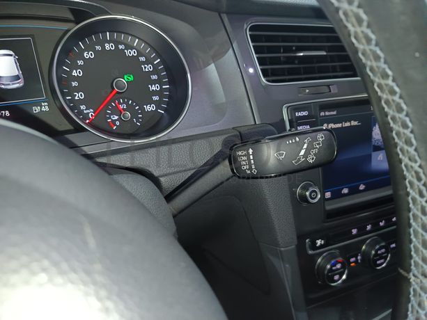 Volkswagen Golf · Ano 2016