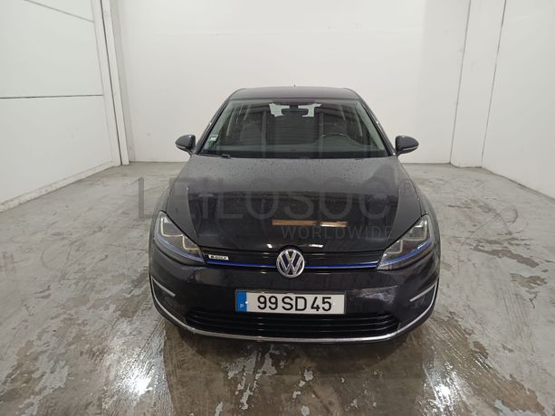 Volkswagen Golf · Ano 2016