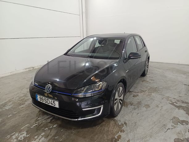 Volkswagen Golf · Ano 2016