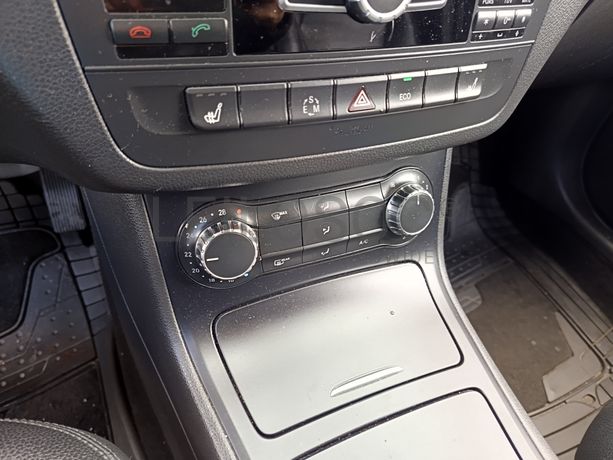 Mercedes-Benz B180 CDI · Ano 2012