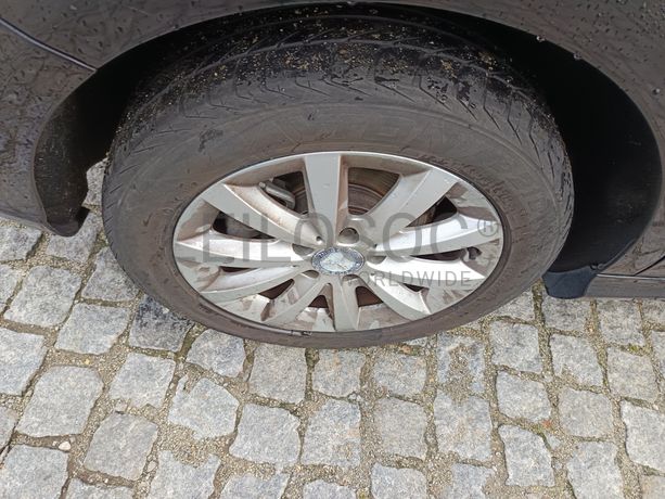 Mercedes-Benz B180 CDI · Ano 2012