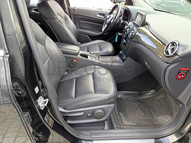 Mercedes-Benz B180 CDI · Ano 2012