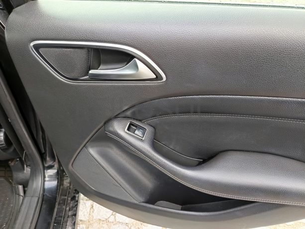 Mercedes-Benz B180 CDI · Ano 2012