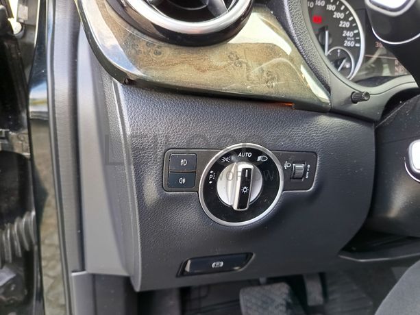 Mercedes-Benz B180 CDI · Ano 2012