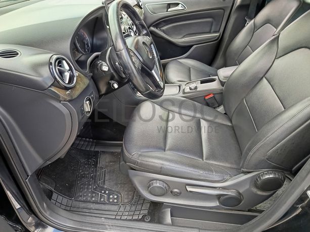 Mercedes-Benz B180 CDI · Ano 2012