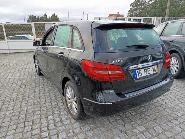 Mercedes-Benz B180 CDI · Ano 2012