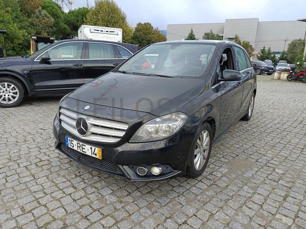 Mercedes-Benz B180 CDI · Ano 2012