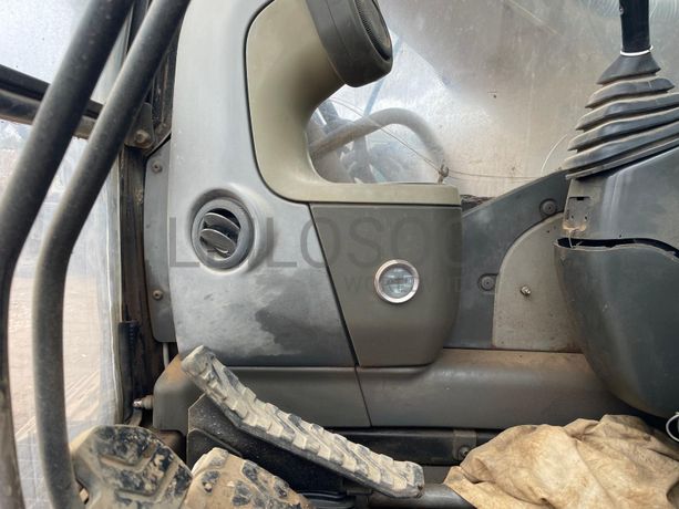 Giratória de Rastos CAT 320 DL · Ano 2007