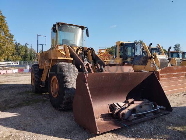 Pá Carregadora de Pneus 20 T Volvo L150E