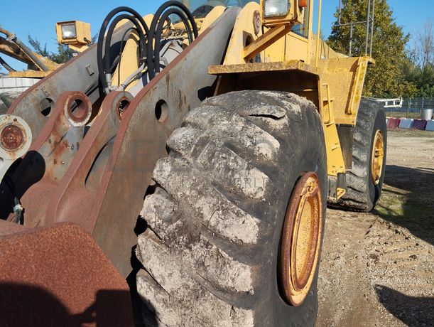 Pá Carregadora de Pneus 20 T Volvo L150E