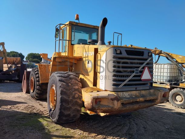 Pá Carregadora de Pneus 20 T Volvo L150E