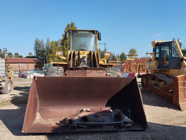 Pá Carregadora de Pneus 20 T Volvo L150E