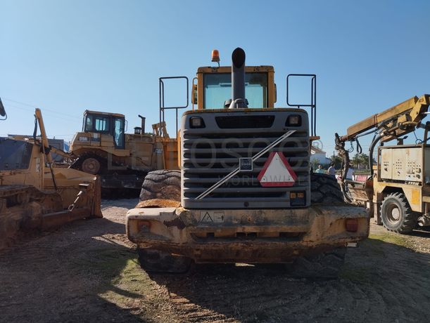 Pá Carregadora de Pneus 20 T Volvo L150E