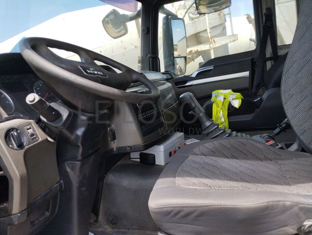 Camião Basculante Tras. 32 T MAN TGS 35.360 8x4