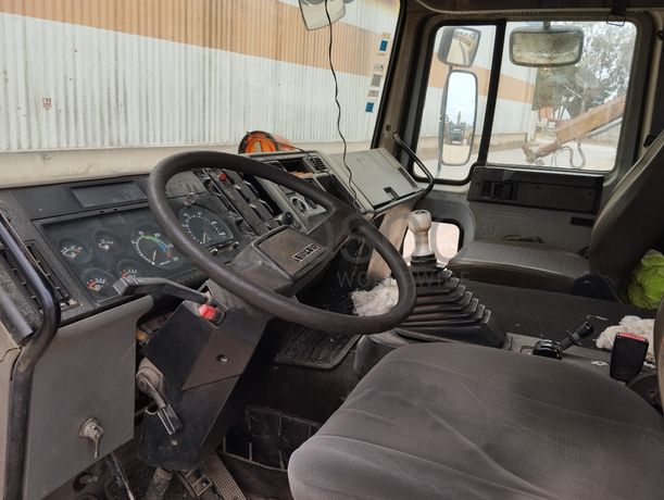 Camião Tri-basculante 15 T Volvo FL 615-50