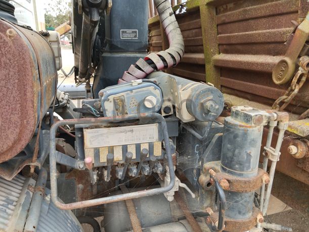 Camião Tri-basculante 15 T Volvo FL 615-50