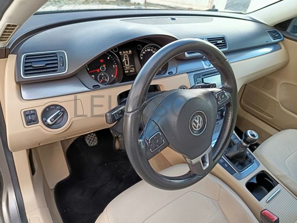 Volkswagen Passat · Ano 2011