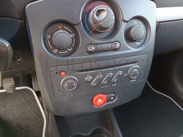 Renault Clio · Ano 2008