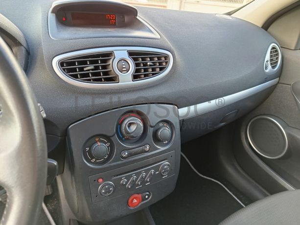 Renault Clio · Ano 2008