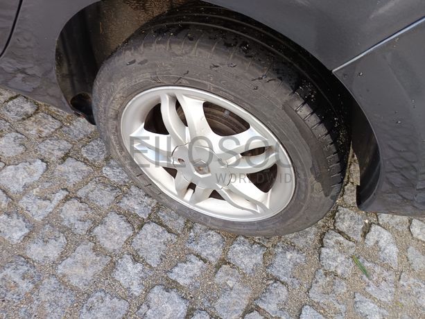 Renault Clio · Ano 2008