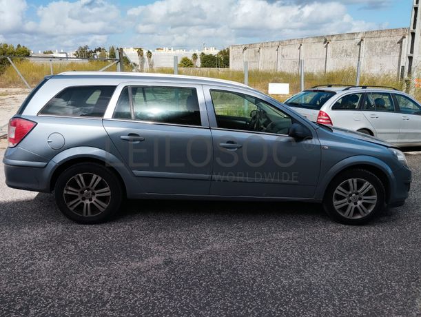 Opel Astra · Ano 2008