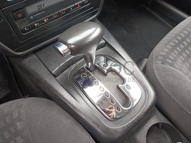 Volkswagen Passat · Ano 2001