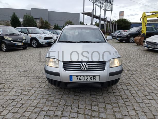 Volkswagen Passat · Ano 2001