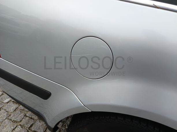 Volkswagen Passat · Ano 2001