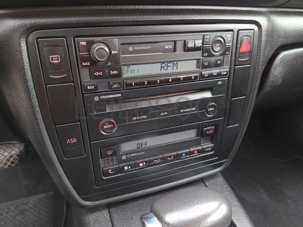 Volkswagen Passat · Ano 2001