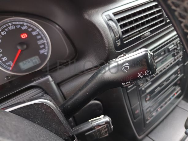 Volkswagen Passat · Ano 2001