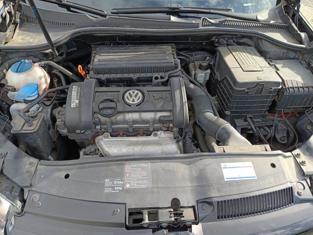 Volkswagen Golf · Ano 2008