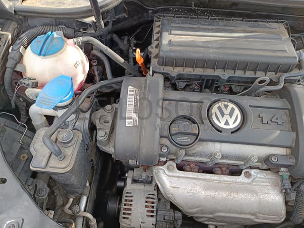 Volkswagen Golf · Ano 2008