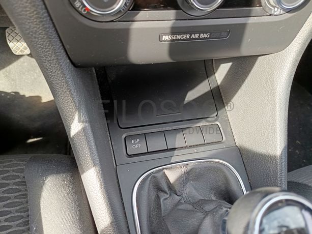 Volkswagen Golf · Ano 2008