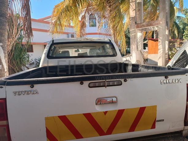 Toyota Hilux · Ano 2012