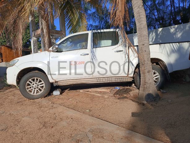 Toyota Hilux · Ano 2012