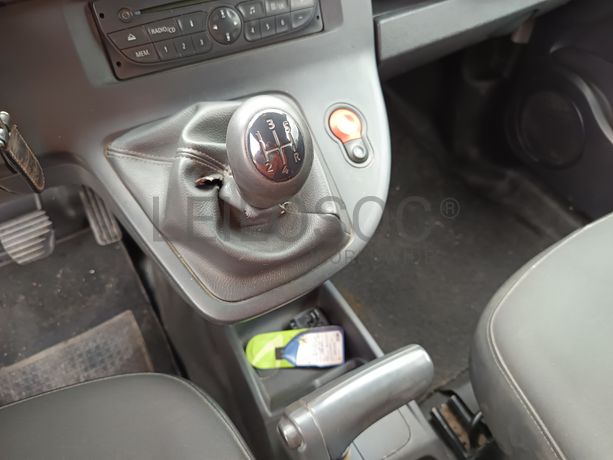 Renault Kangoo · Ano 2011